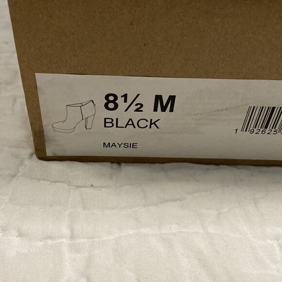 NWT Jessica Simpson Maysie Platform Plaid Bootie size 8.5 - Picture 6 of 7